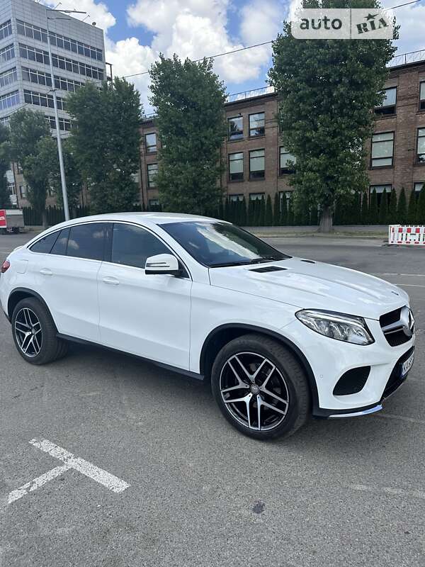 Mercedes-benz Gle-class (2016)