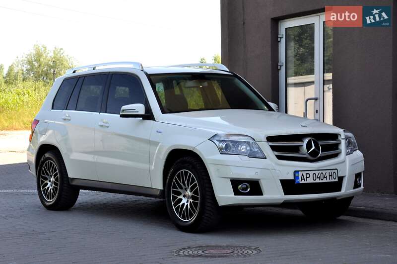 Mercedes-benz Glk-class (2011)