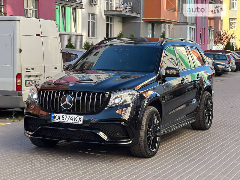 Mercedes-benz Gls 550 (2017)