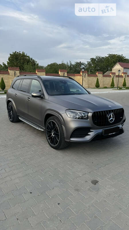 Mercedes-benz Gls-class (2021)