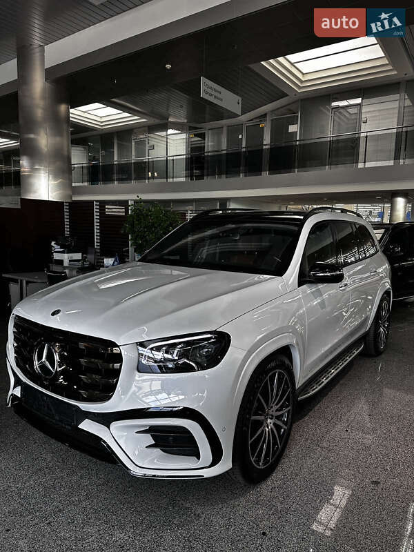 Mercedes-benz Gls-class (2024)