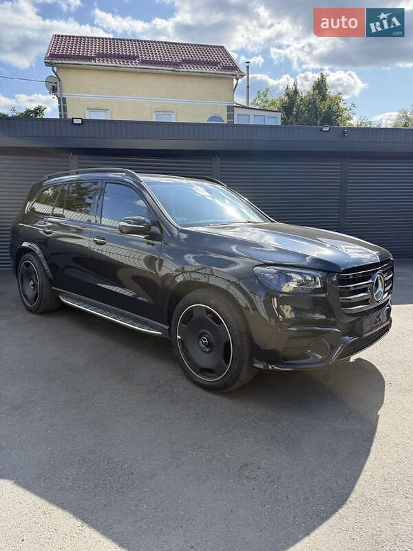 Mercedes-benz Gls-class (2024)