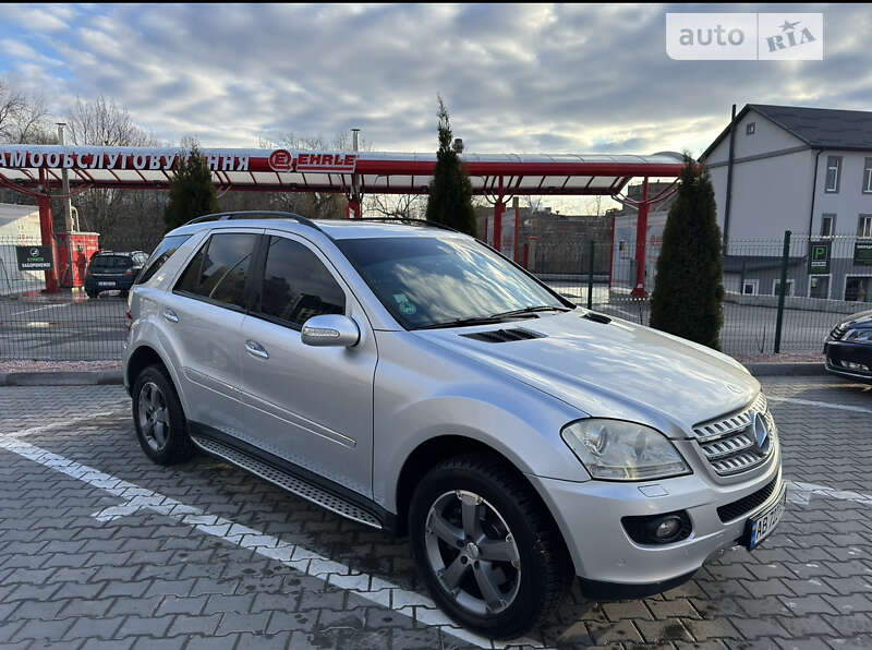 Mercedes-benz M-class (2006)