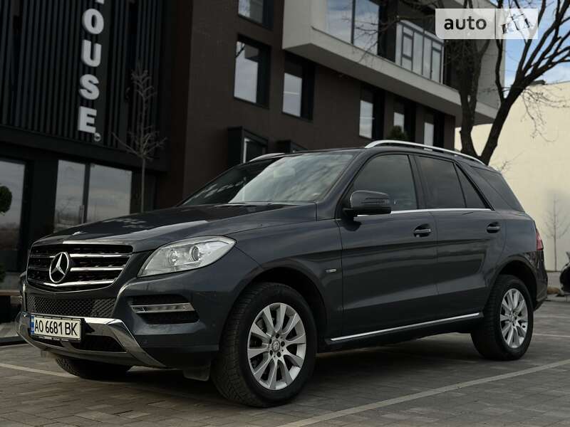 Mercedes-benz M-class (2012)