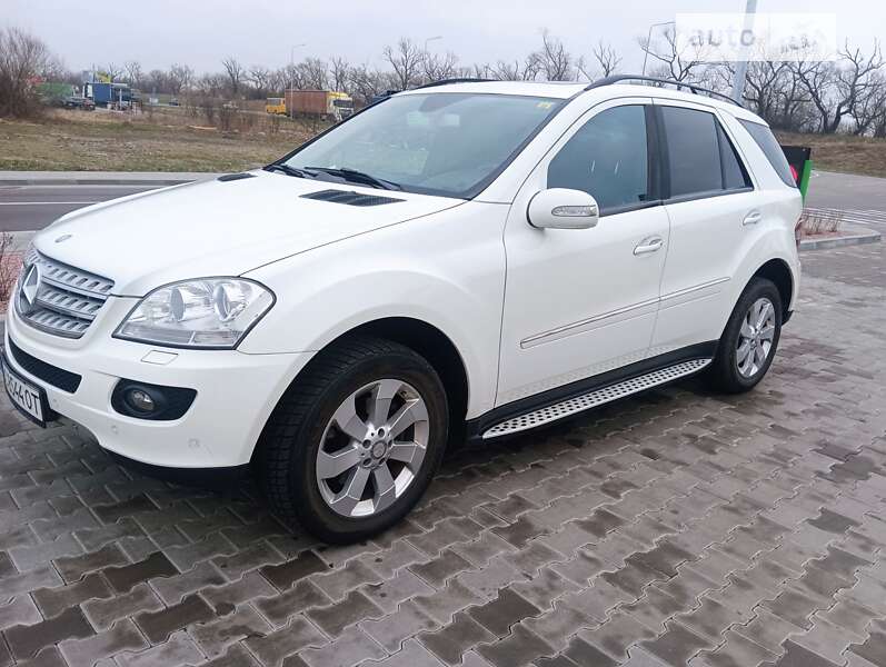 Mercedes-benz M-class (2008)