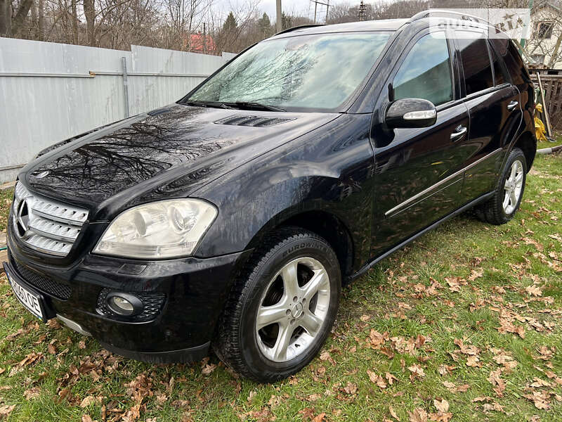 Mercedes-benz M-class (2006)