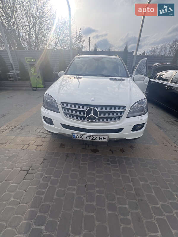 Mercedes-benz M-class (2008)