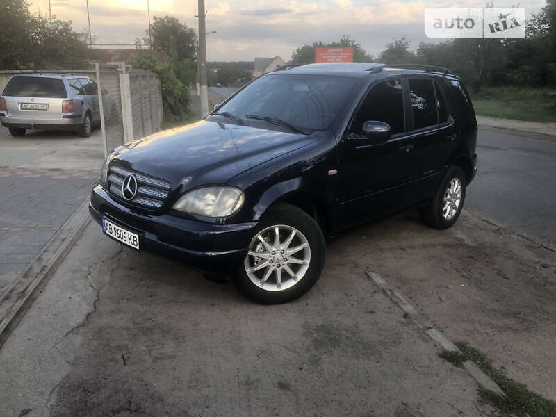 Mercedes-benz M-class (2000)