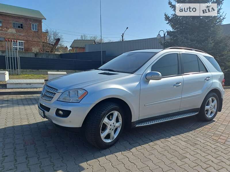 Mercedes-benz M-class (2007)