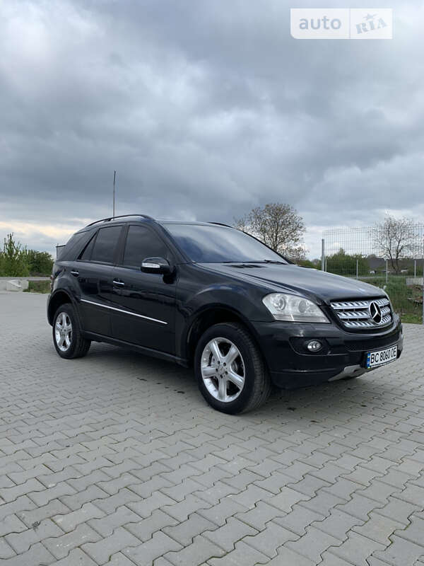 Mercedes-benz M-class (2006)