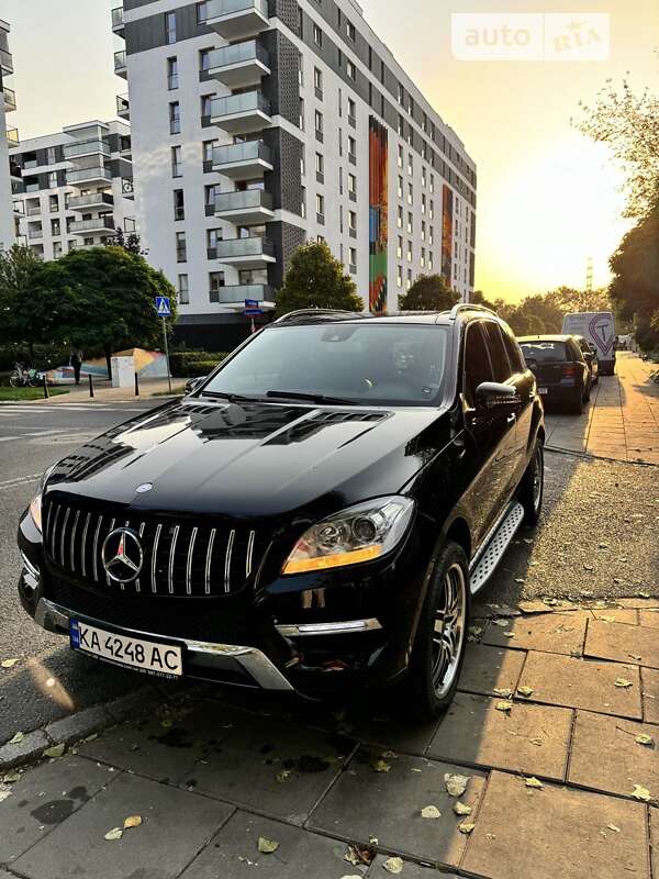 Mercedes-benz M-class (2014)