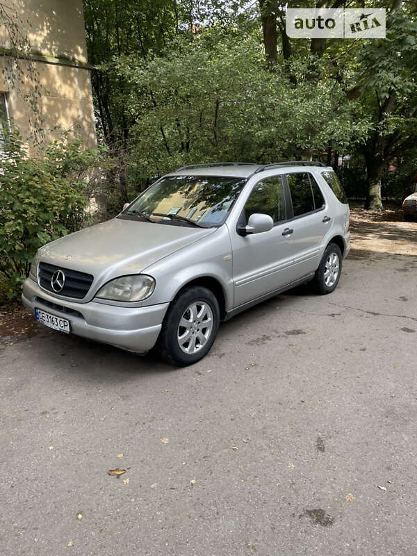 Mercedes-benz M-class (2001)