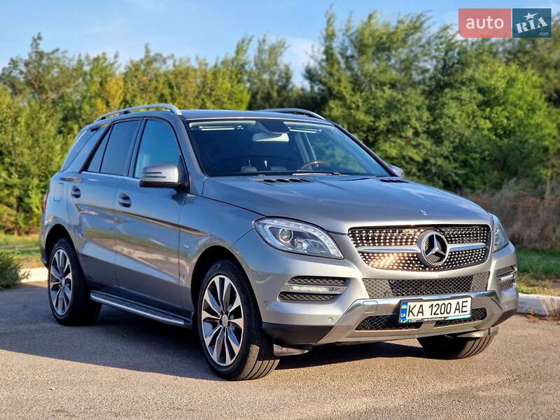 Mercedes-benz M-class (2012)