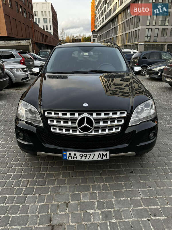 Mercedes-benz M-class (2009)