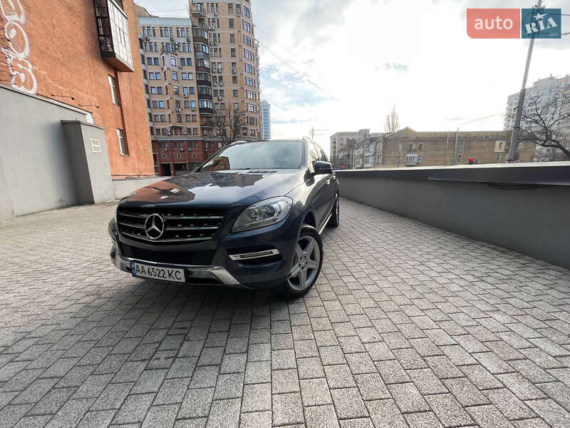 Mercedes-benz M-class (2012)