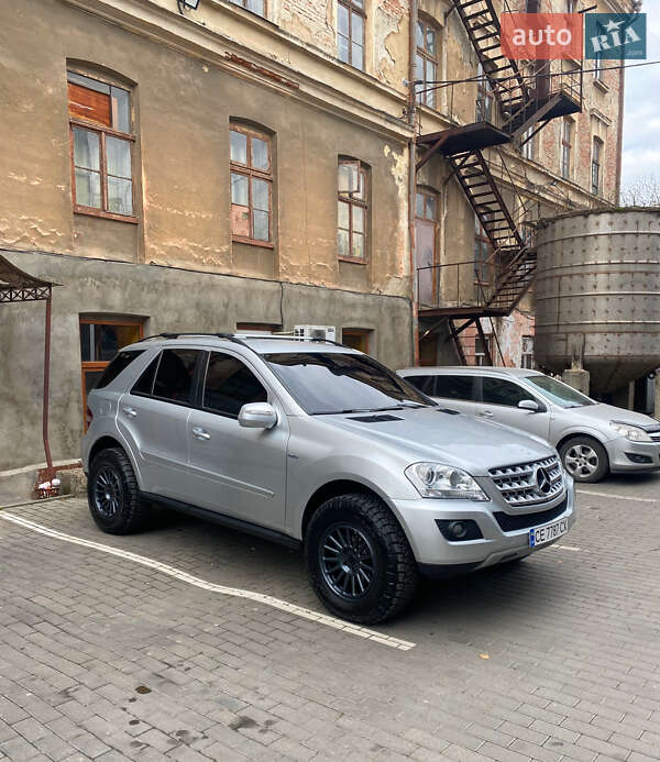 Mercedes-benz M-class (2009)