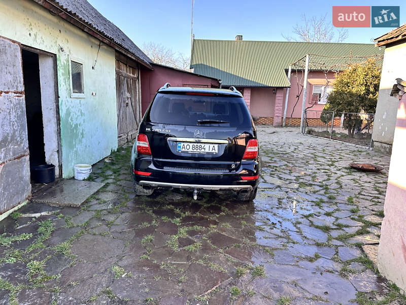 Mercedes-benz M-class (2008)