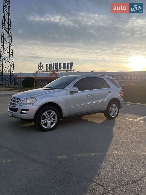 Mercedes-benz M-class (2008)