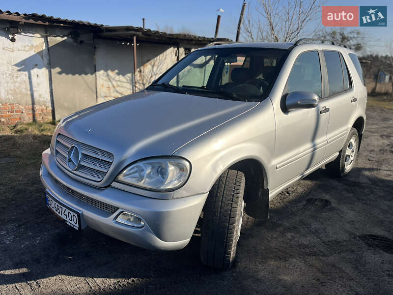 Mercedes-benz M-class (2005)