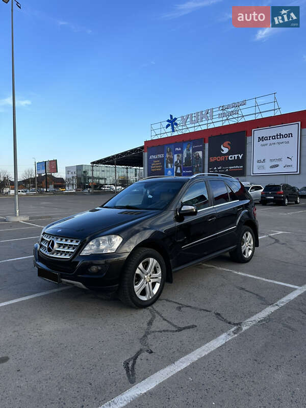 Mercedes-benz M-class (2009)