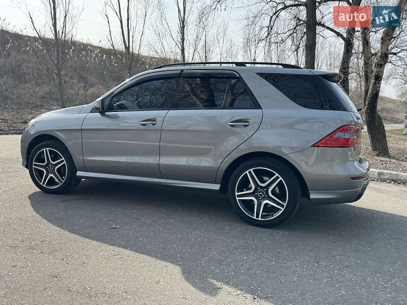 Mercedes-benz M-class (2014)