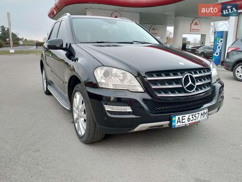 Mercedes-benz M-class (2011)