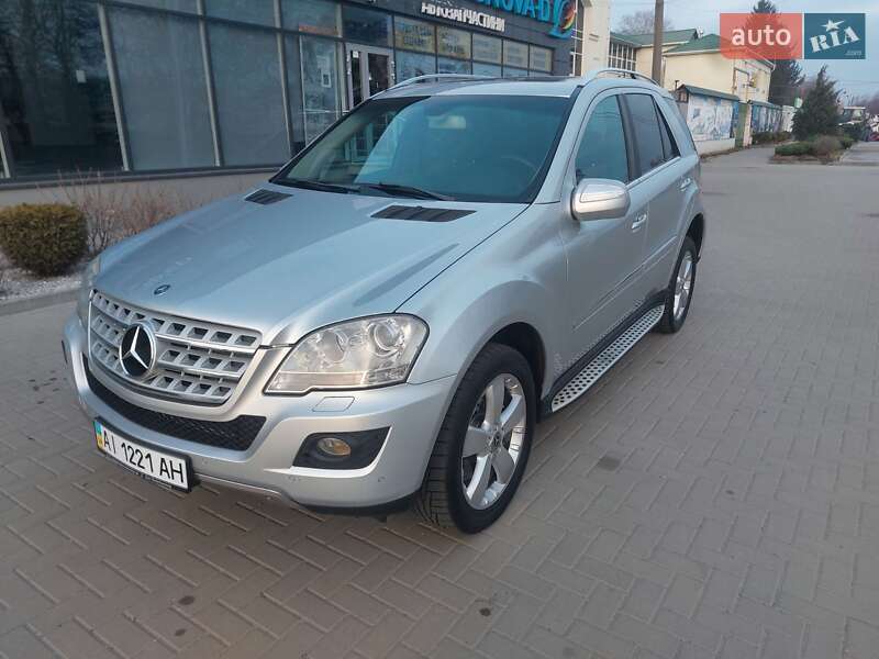 Mercedes-benz M-class (2009)
