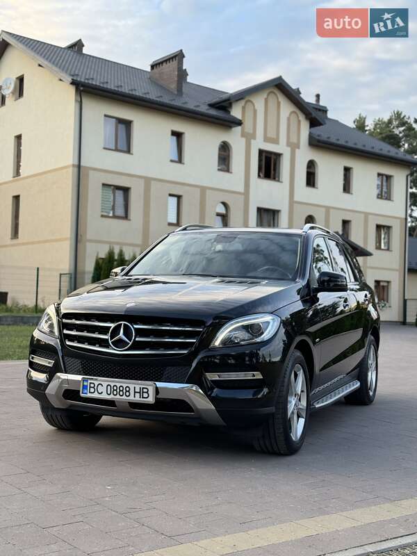 Mercedes-benz M-class (2012)