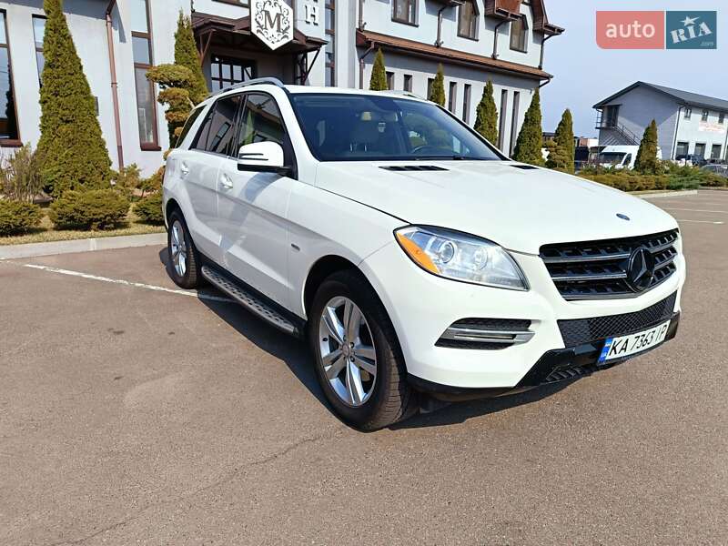 Mercedes-benz M-class (2011)