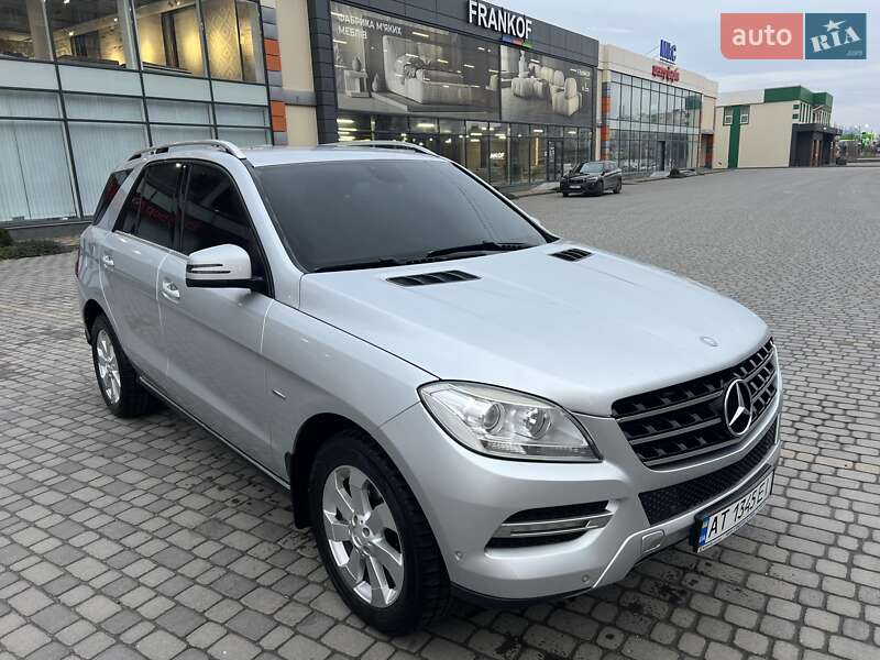 Mercedes-benz M-class (2012)