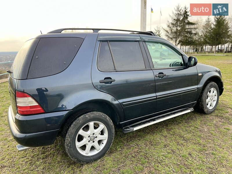 Mercedes-benz M-class (2000)