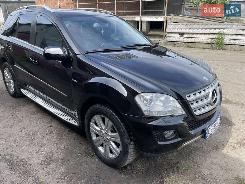 Mercedes-benz M-class (2010)