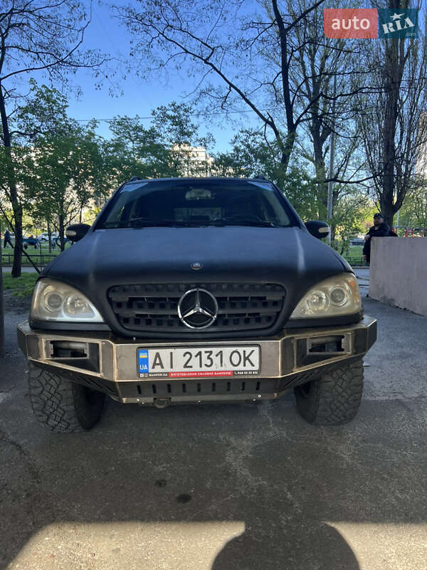 Mercedes-benz M-class (2002)