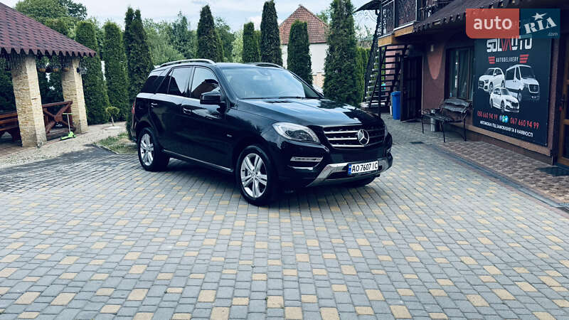 Mercedes-benz M-class (2012)
