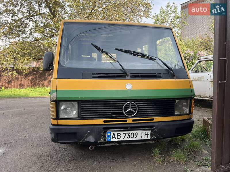 Mercedes-benz Mb-class (1990)
