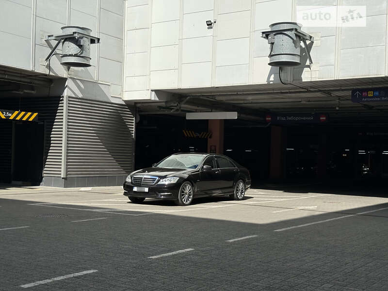 Mercedes-benz 500 s (2012)