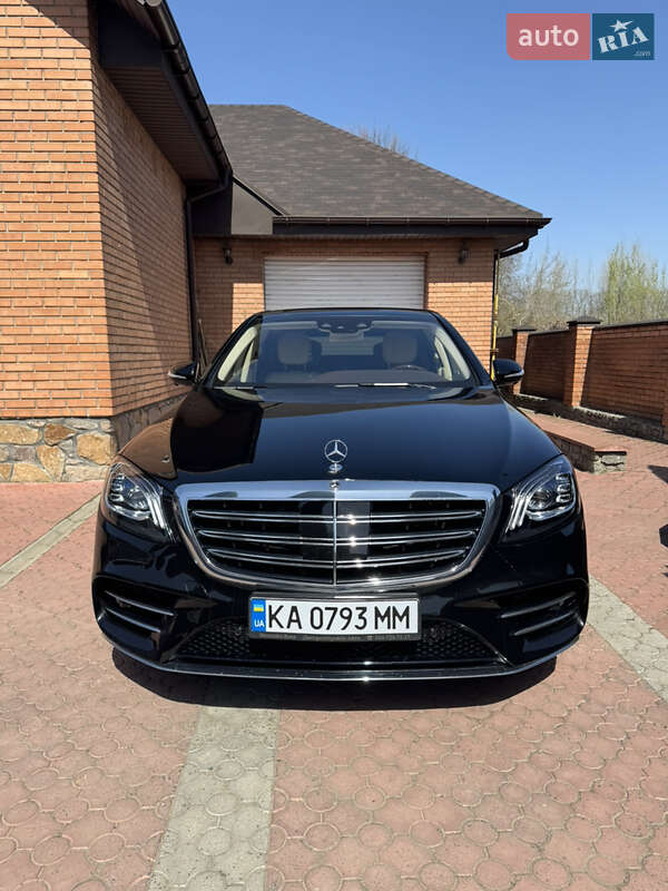 Mercedes-benz S-class (2020)