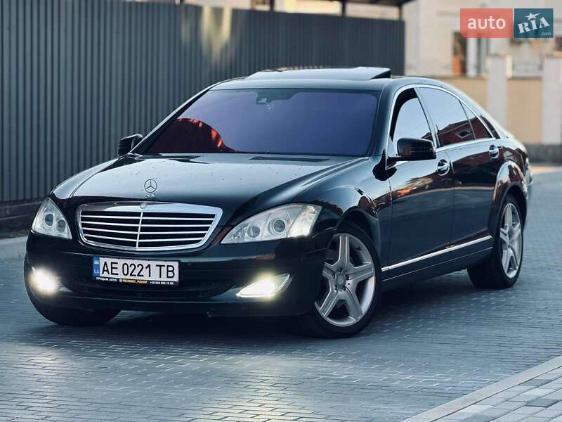 Mercedes-benz S-class (2007)