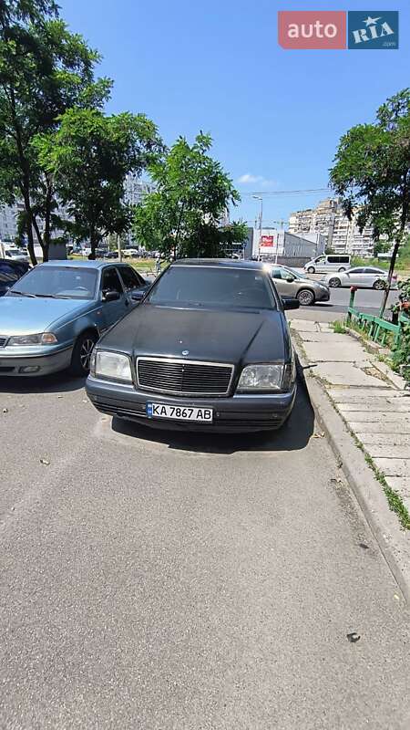Mercedes-benz S-class (1998)