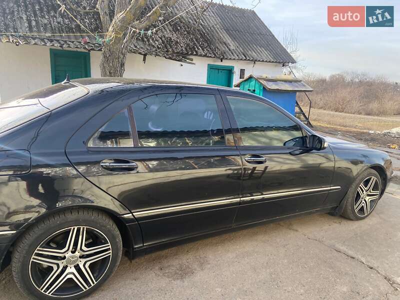 Mercedes-benz S-class (2003)