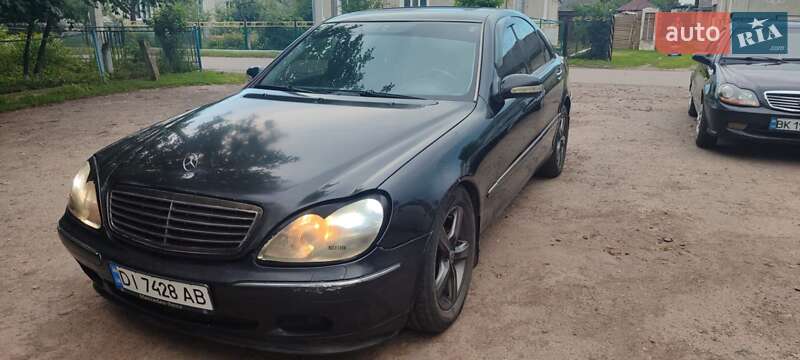 Mercedes-benz S-class (1999)