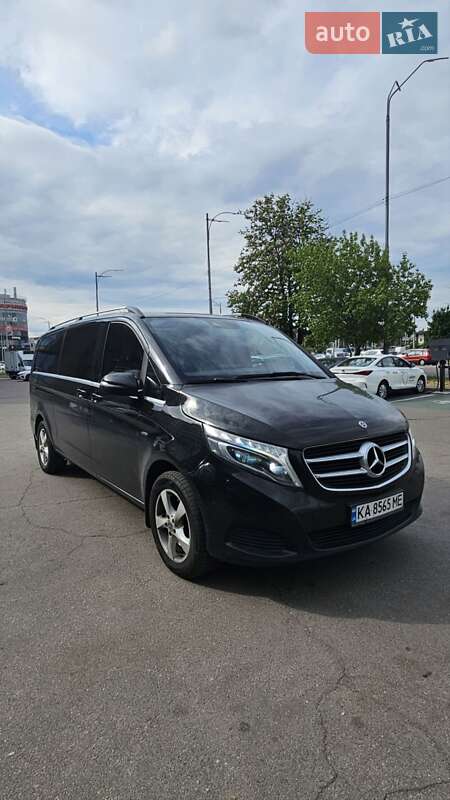 Mercedes-benz V-class (2017)