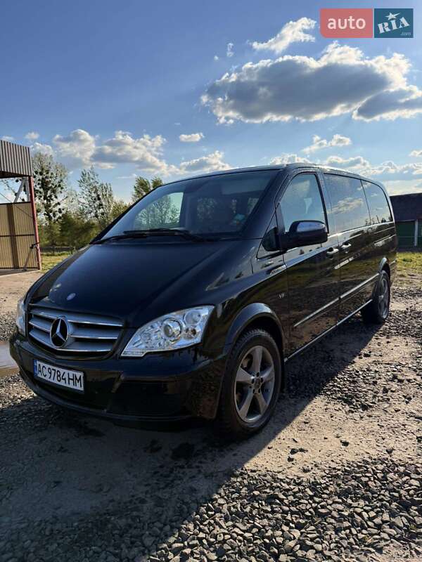 Mercedes-benz Viano (2010)