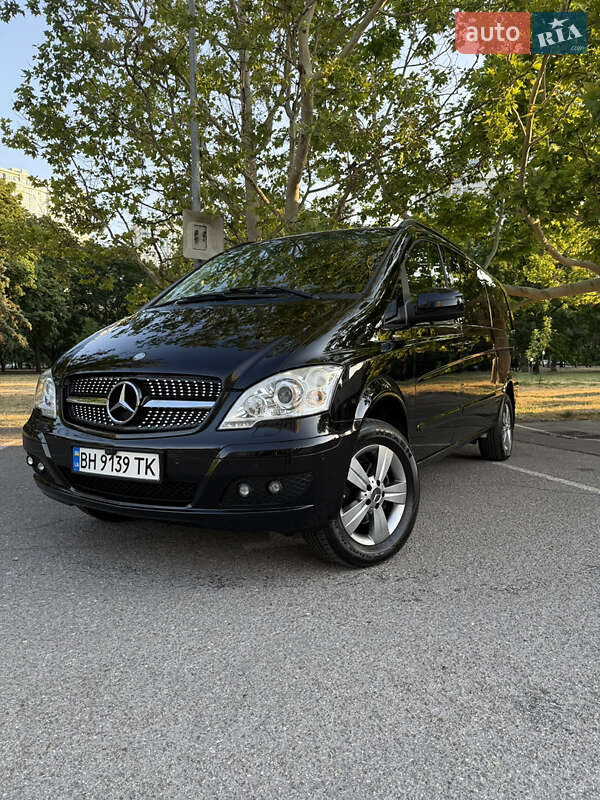 Mercedes-benz Viano (2012)