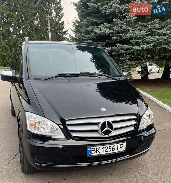 Mercedes-benz Viano (2011)
