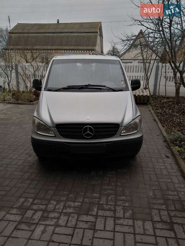 Mercedes-benz Vito (2005)