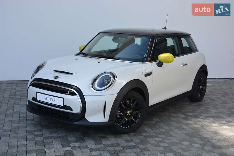 Mini Cooper (2023)