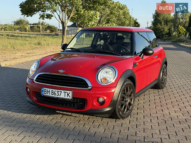 Mini Cooper (2013)