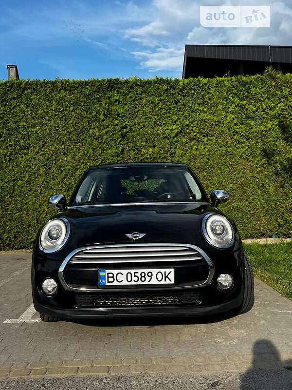 Mini Hatch (2014)