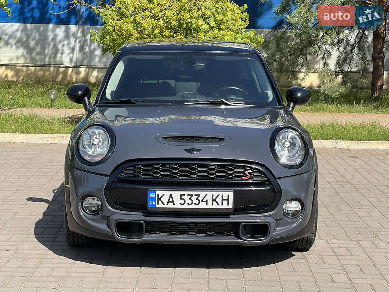 Mini Hatch (2015)